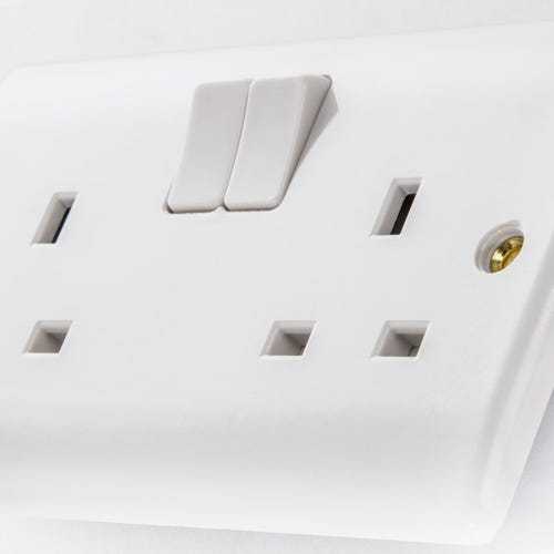 Certains composés plastiques techniques utilisés dans les interrupteurs et les prises