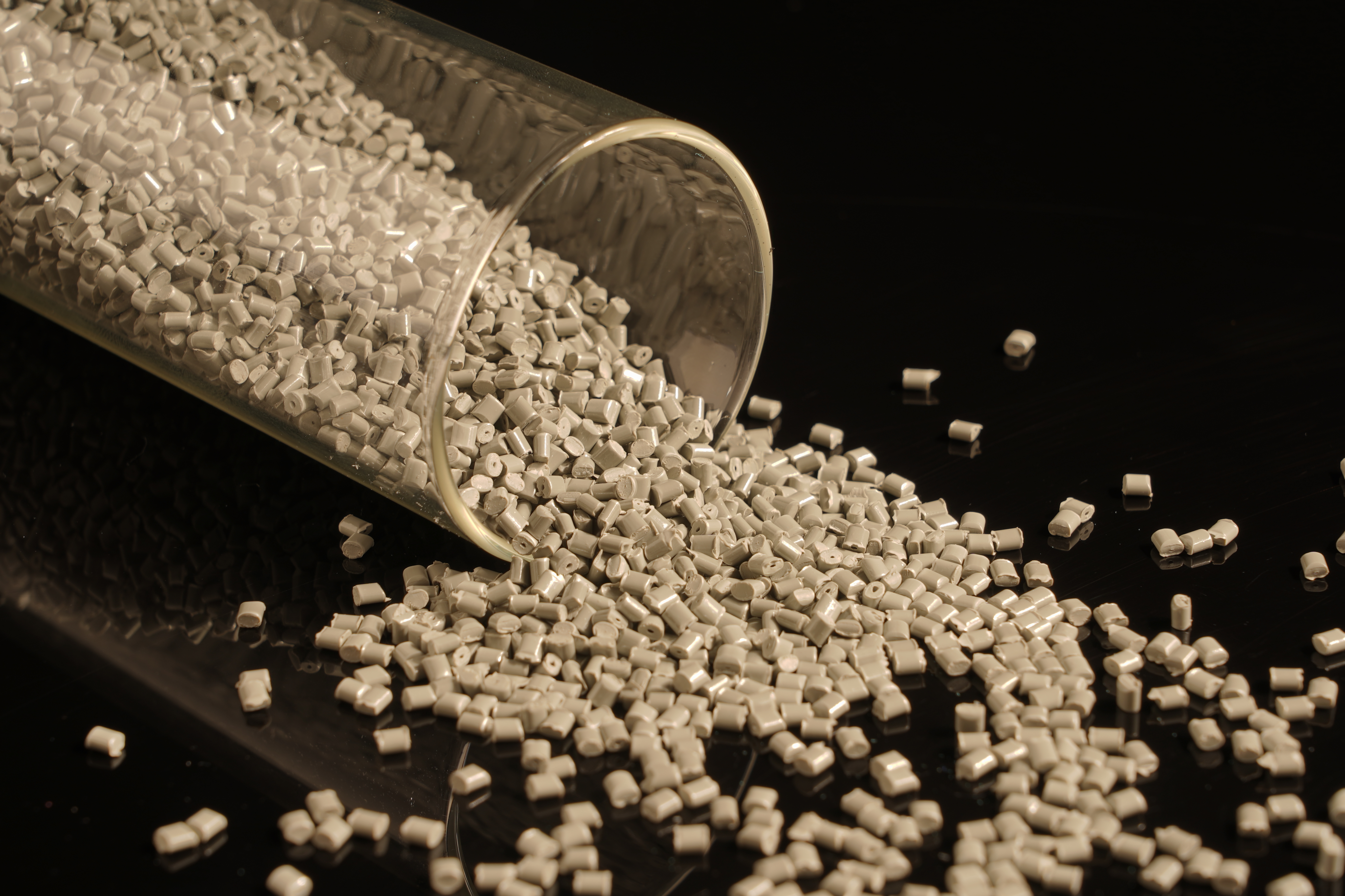 Les problèmes de moulage par injection possibles du matériau PC / ABS FR UL-94 V0