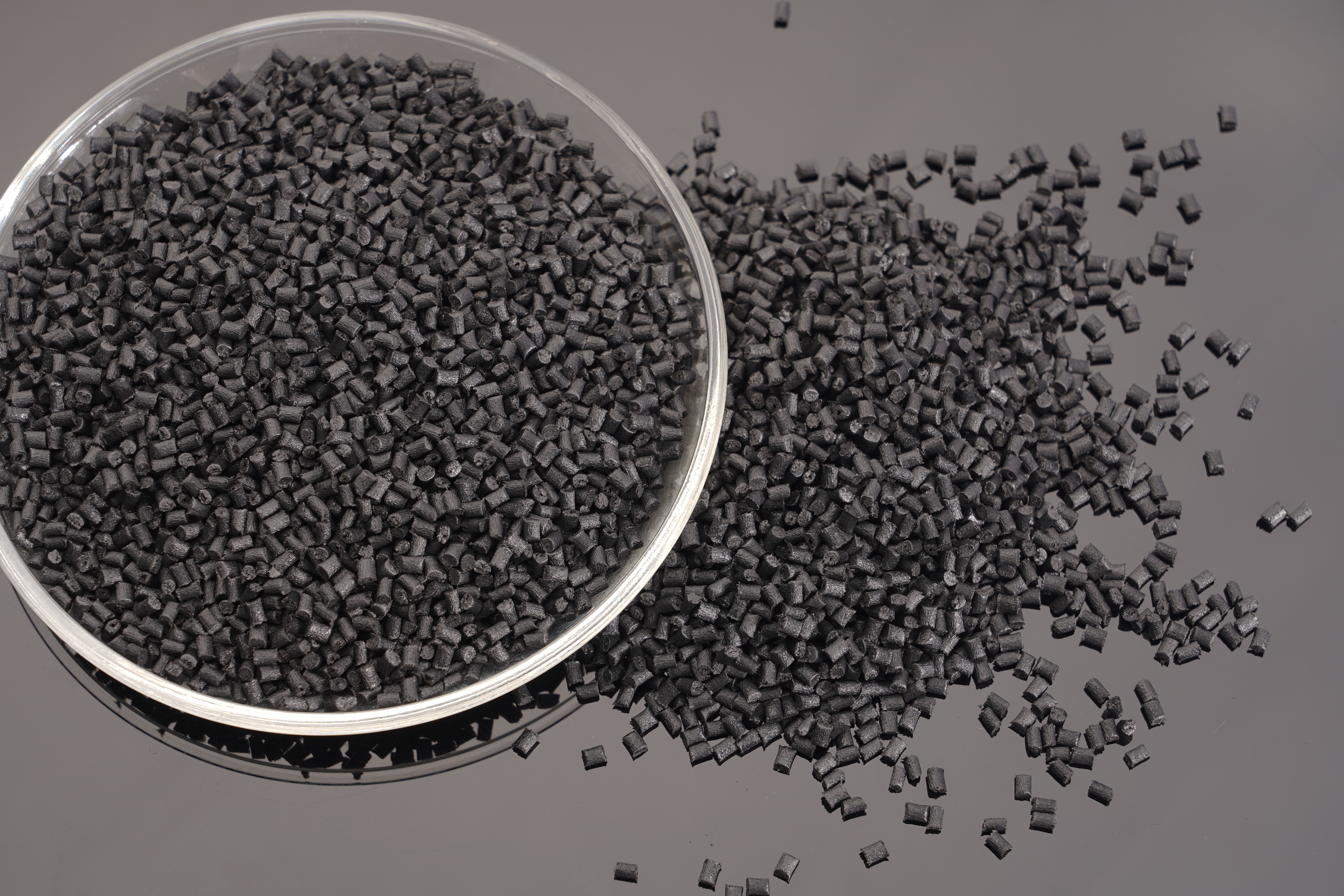 À quoi sert le PA66 GF30 ?